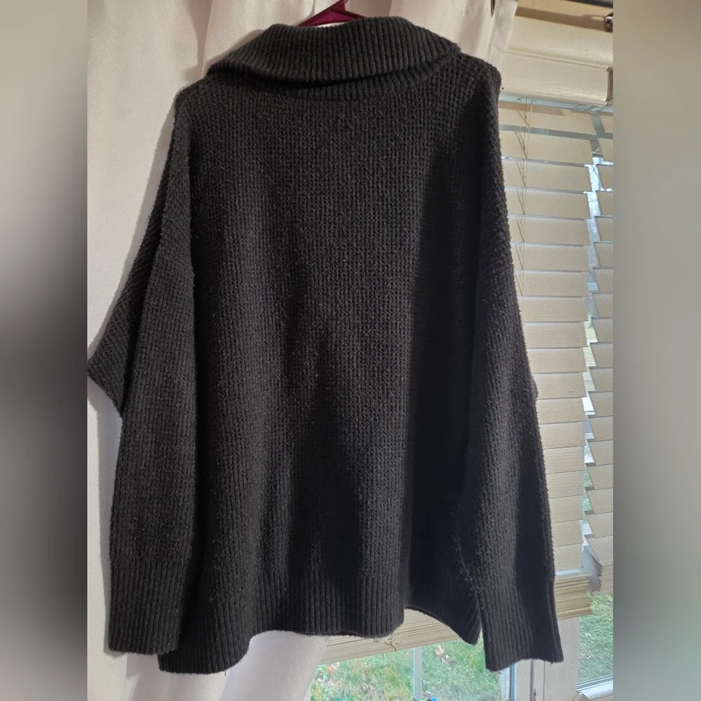 Aerie Half-Zip Soft Pullover - Picture 3 of 5